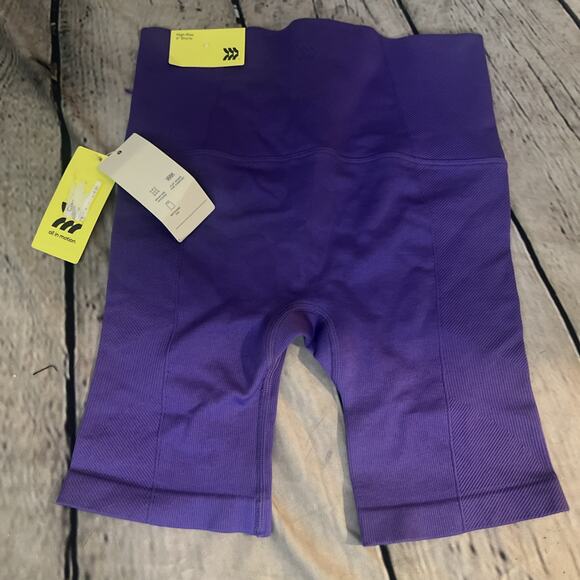 All In Motion Women's Seamless High Rise Rib Bike Shorts 6" Purple Size S - Picture 6 of 6